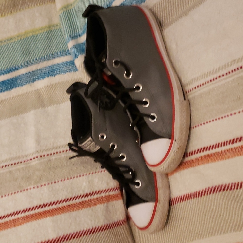 Converse Mid Street Gray Leather black laces red trim For Juniors Size 3 EUC